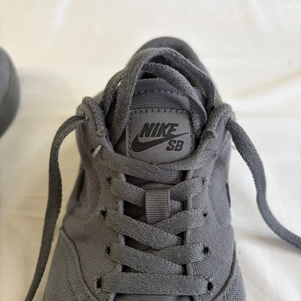 Nike SB Check Solarsoft Canvas Dark Grey‎ Skate Shoes Kids/Mens 6.5 Women's 8